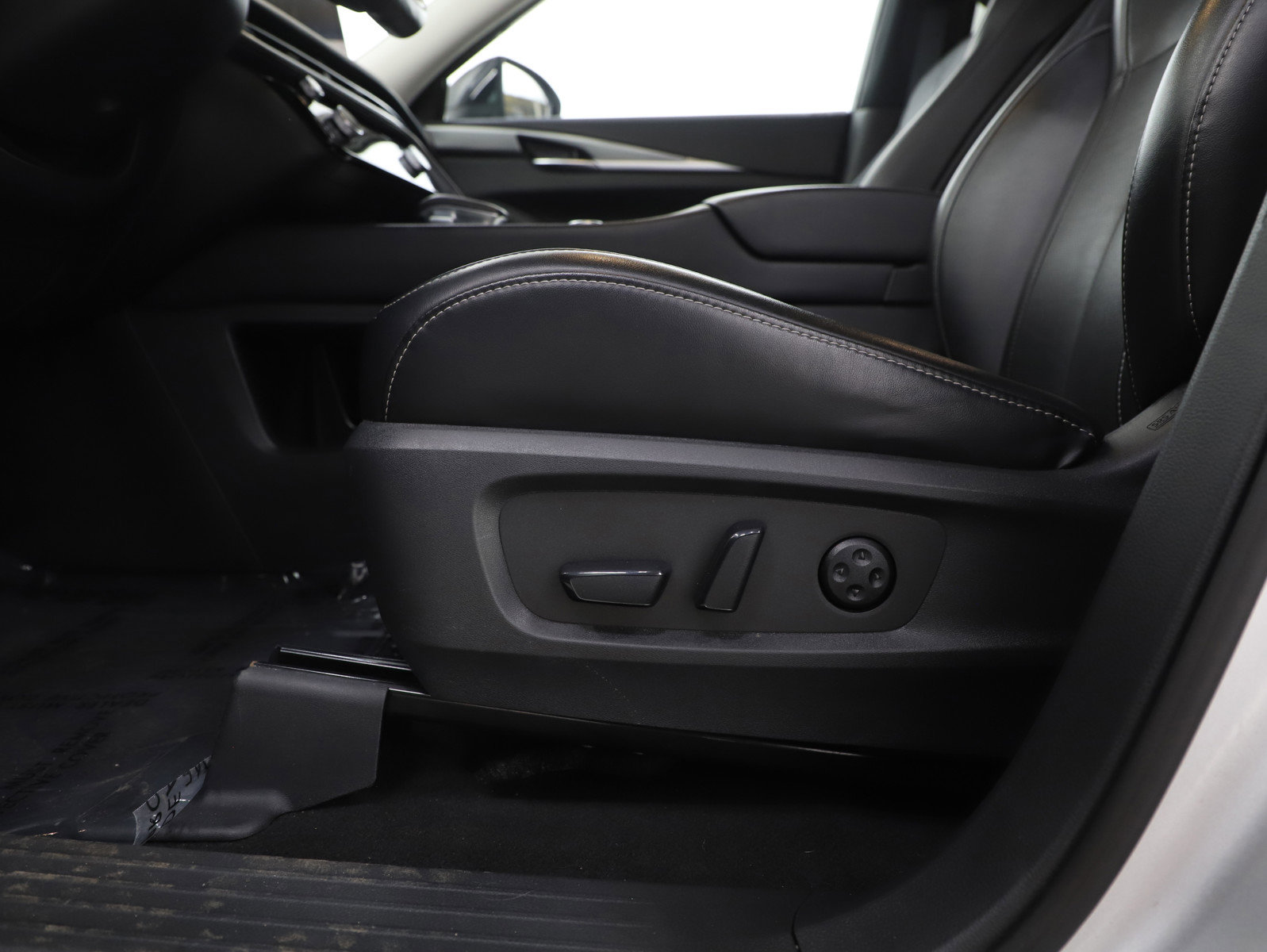 Used 2023 INFINITI QX60 Luxe image 22