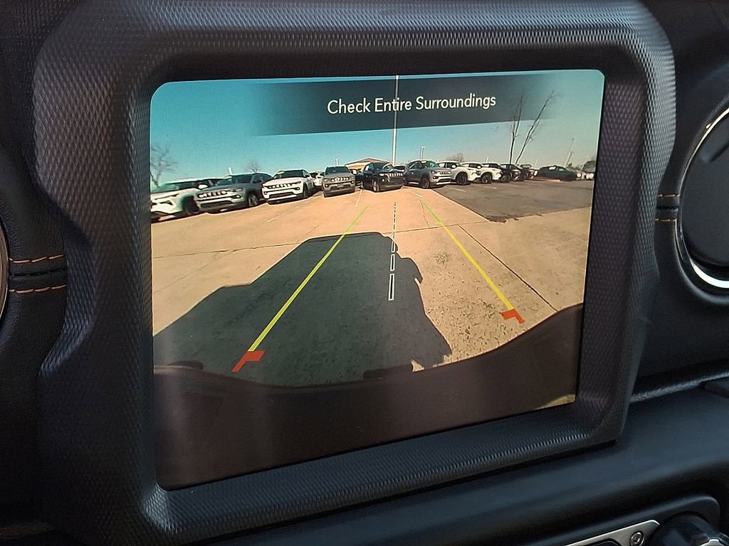 Used 2023 Jeep Gladiator Overland image 17