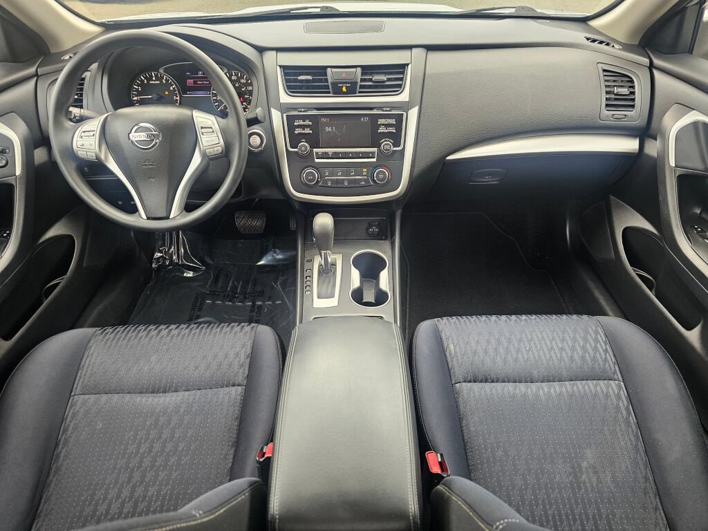 Used 2017 Nissan Altima 2.5 S w/ Power Driver Seat Package FWD image 9