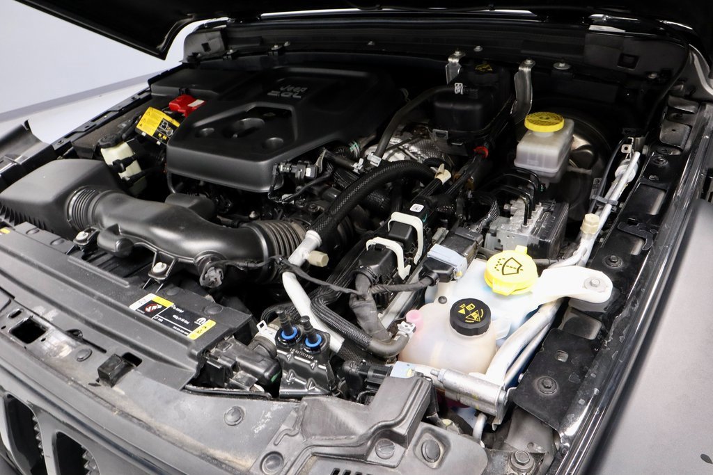 Used 2023 Jeep Wrangler Sport image 14