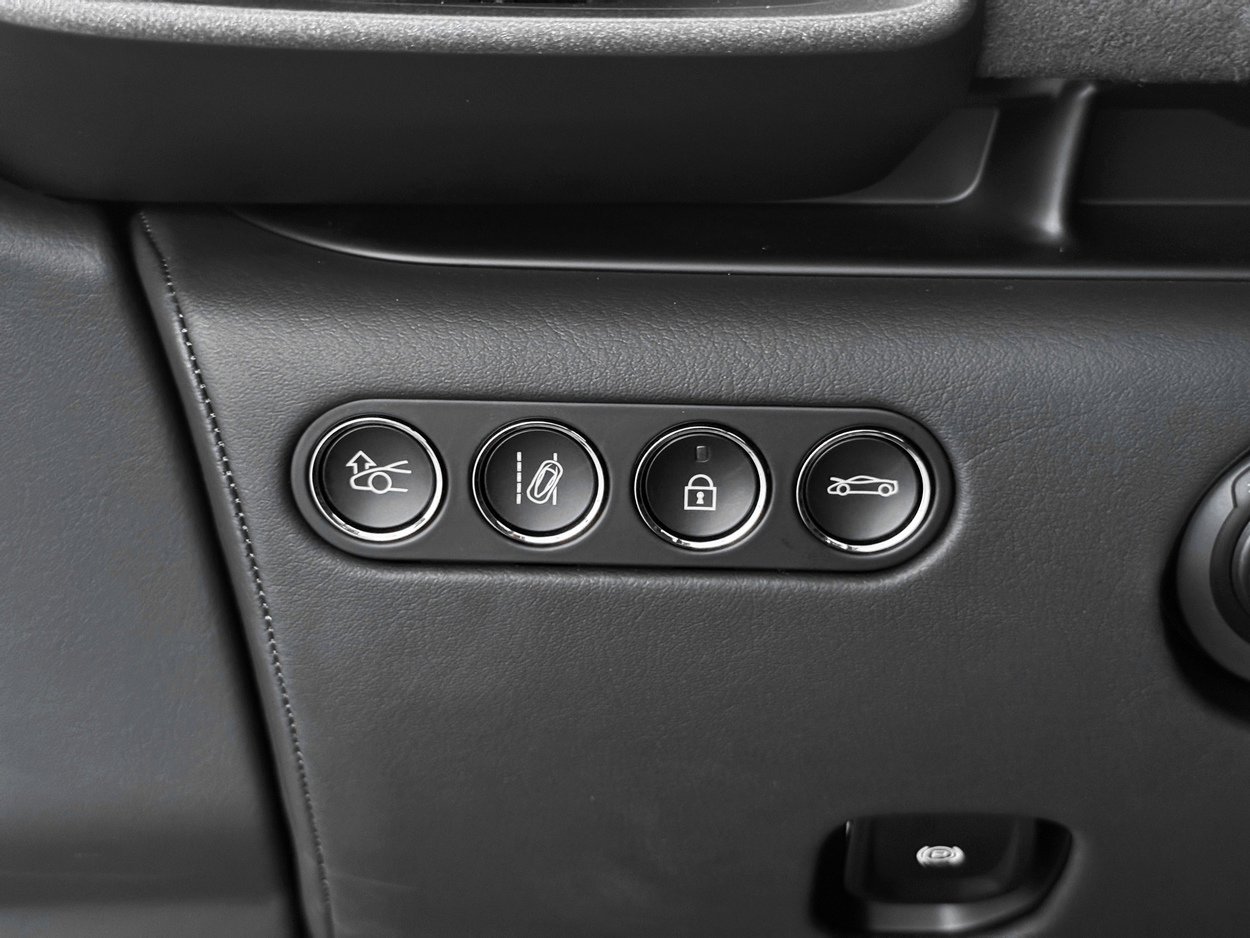 New 2026 McLaren Artura Spider image 18