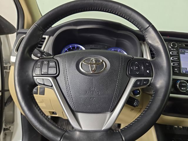 Used 2019 Toyota Highlander Limited image 21