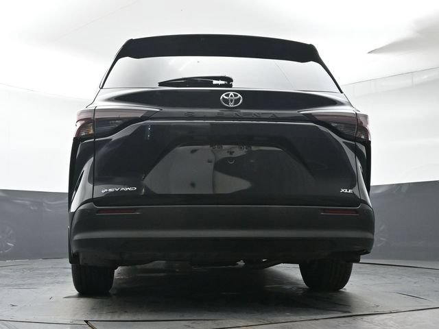 Certified 2026 Toyota Sienna XLE AWD/4WD image 38