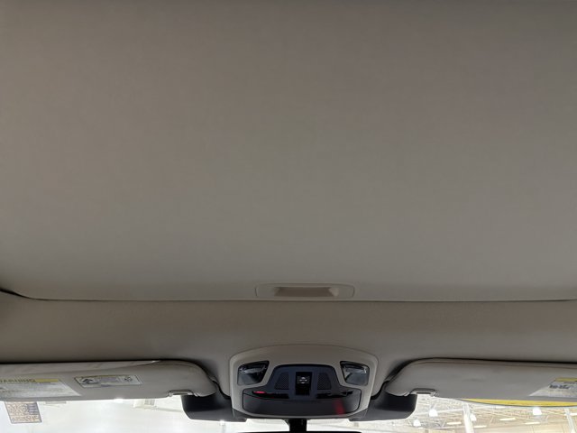 Used 2025 Subaru Outback Limited AWD/4WD image 27