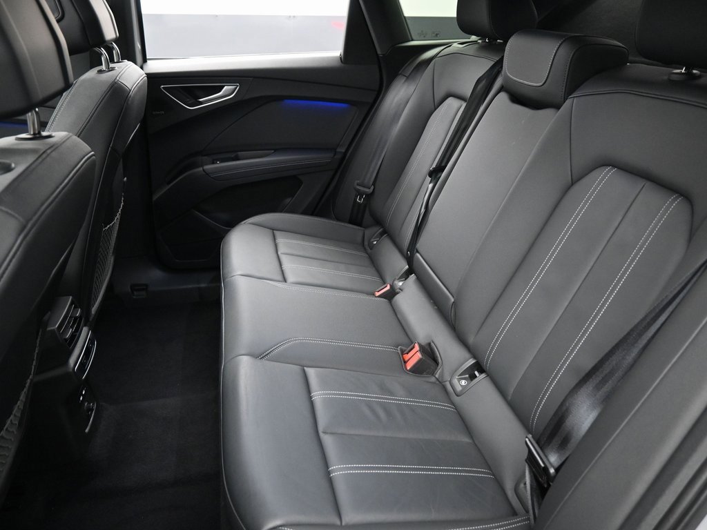 Used 2023 Audi Q4 e-tron Premium Plus w/ Premium Plus image 28