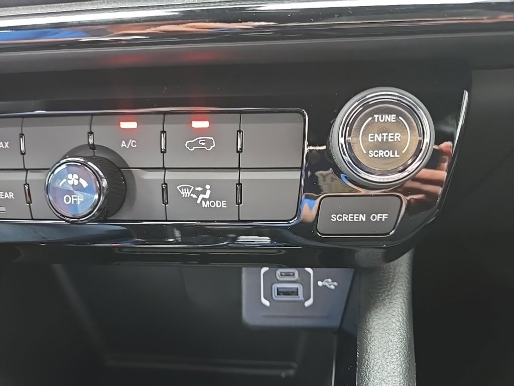 Used 2026 Jeep Compass Latitude image 56