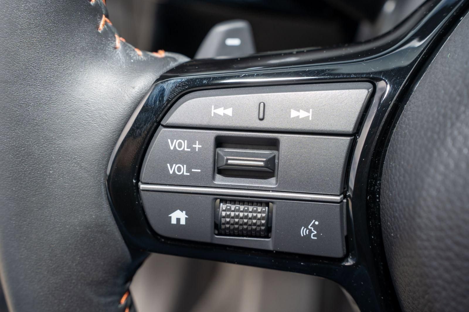 Certified 2024 Honda CR-V Sport Touring image 33