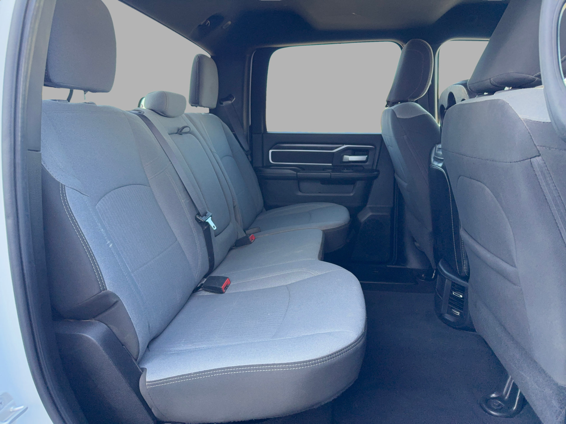 Used 2024 RAM 2500 Big Horn AWD/4WD image 33