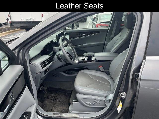 Used 2022 Lincoln Nautilus Reserve AWD/4WD image 13