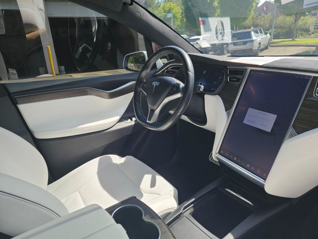 Used 2016 Tesla Model X P90D AWD/4WD image 10