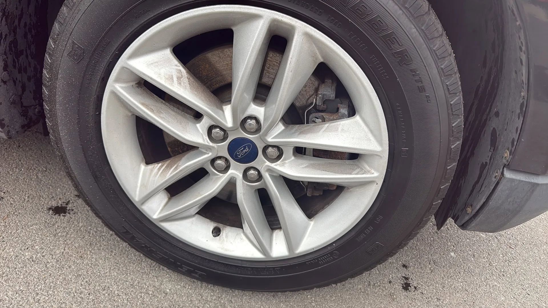Used 2015 Ford Edge SEL AWD/4WD image 14