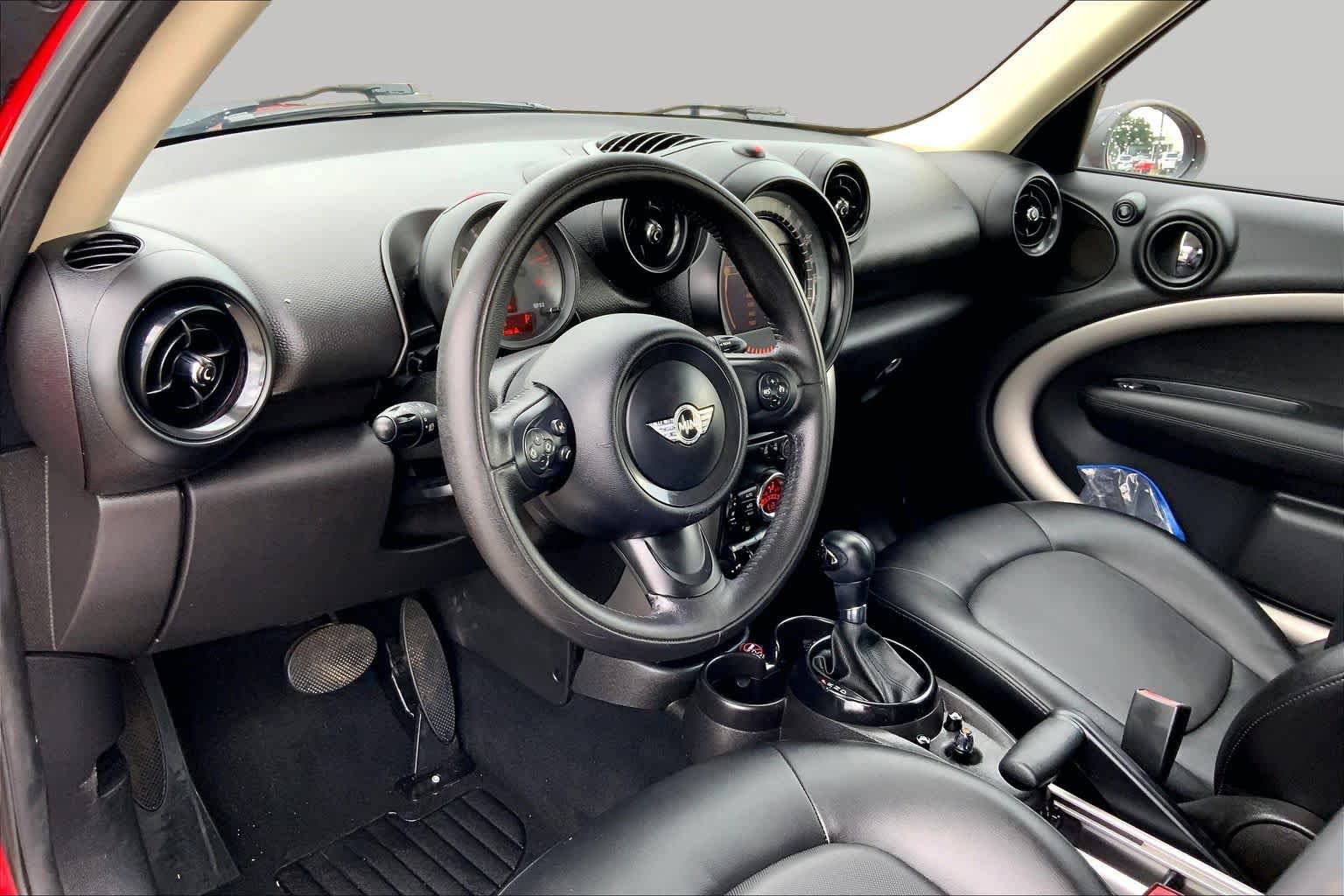 Used 2016 MINI Cooper Countryman FWD image 17