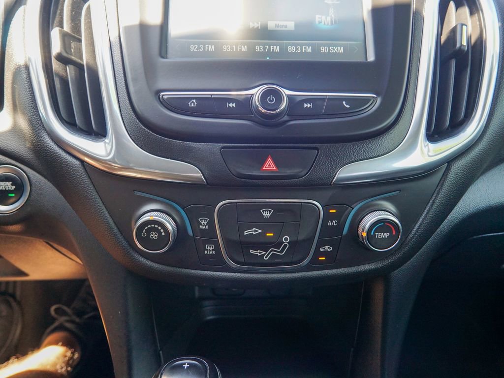 Used 2018 Chevrolet Equinox LT FWD image 23