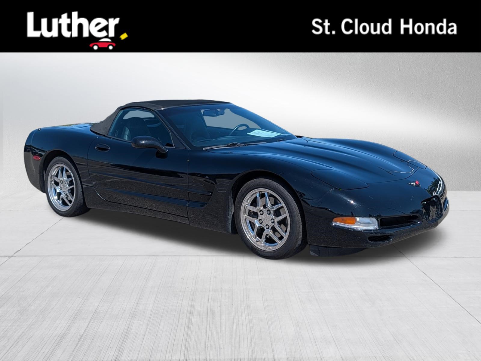 Used 2002 Chevrolet Corvette Convertible w/ Preferred Equipment Group2 RWD image 1