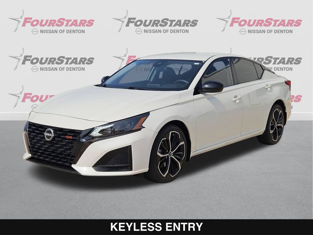 Used 2023 Nissan Altima 2.5 SR AWD/4WD image 9