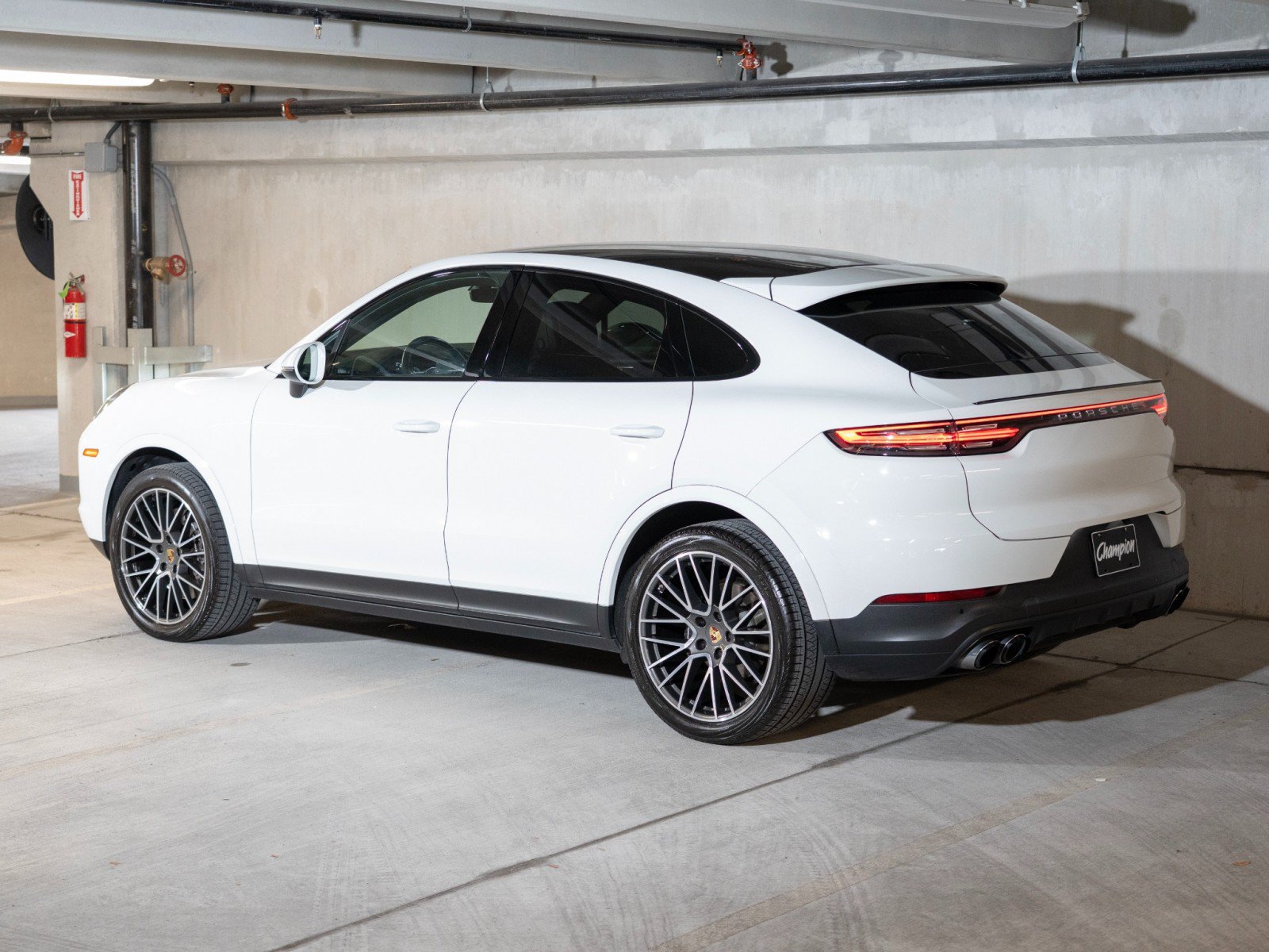 Certified 2021 Porsche Cayenne Coupe AWD/4WD image 3