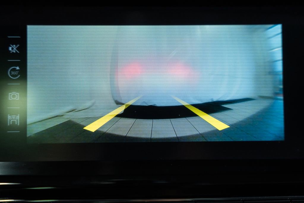 Used 2019 Jaguar XJ R-Sport image 51