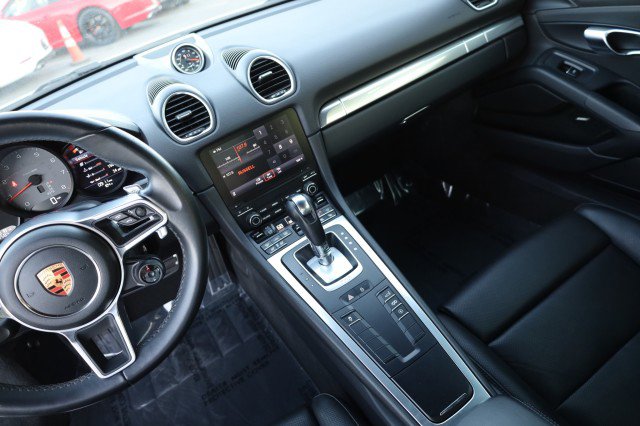 Used 2019 Porsche 718 Cayman RWD image 31
