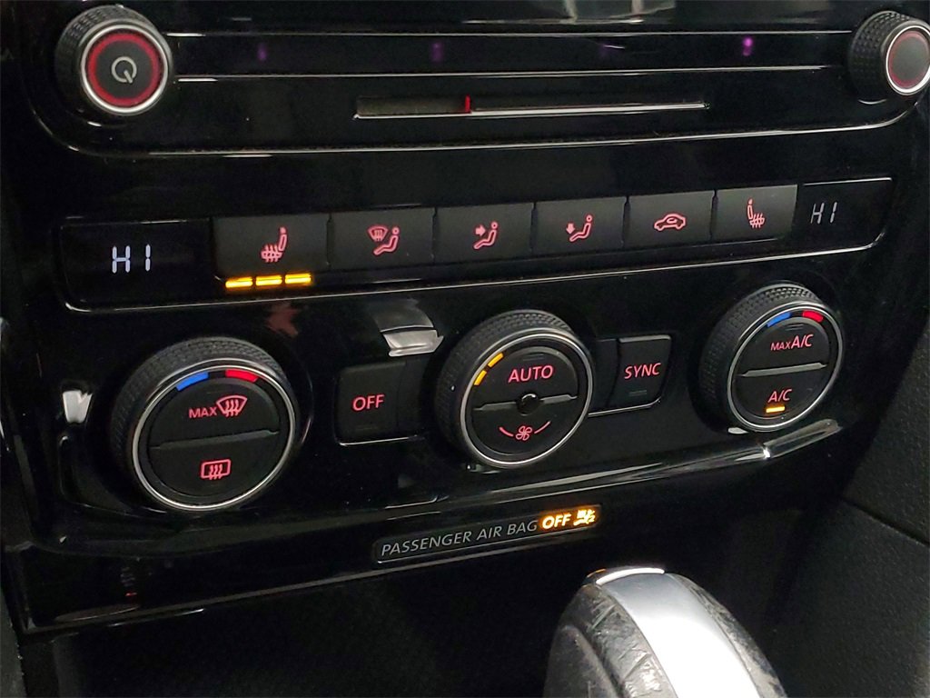 Used 2021 Volkswagen Passat 2.0T SE image 21