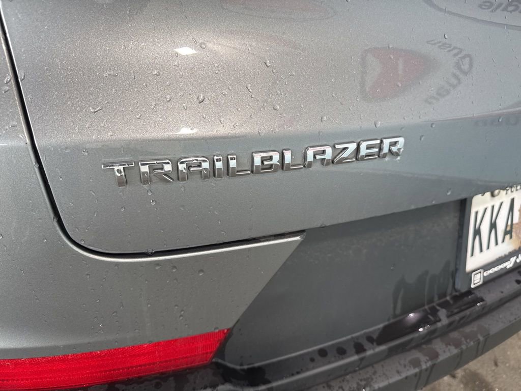 Used 2024 Chevrolet TrailBlazer LS w/ LS Convenience Package image 12