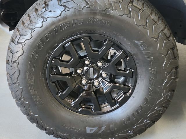 Used 2024 Ford Bronco Raptor w/ Interior Carbon Fiber Pack 6 image 13
