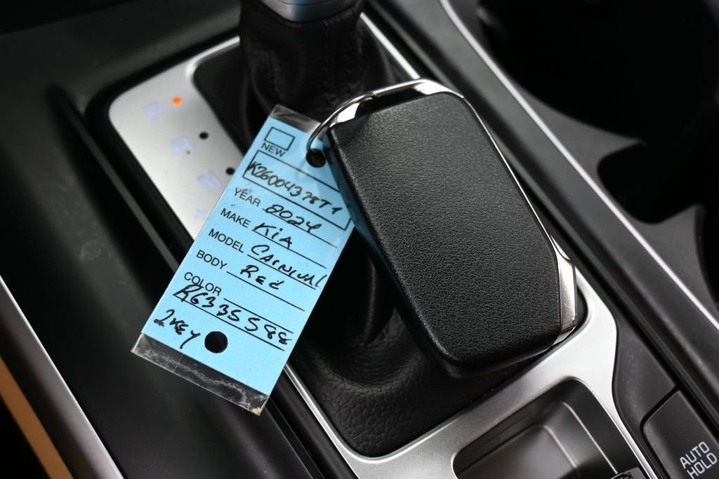 Used 2024 Kia Carnival LX FWD image 23