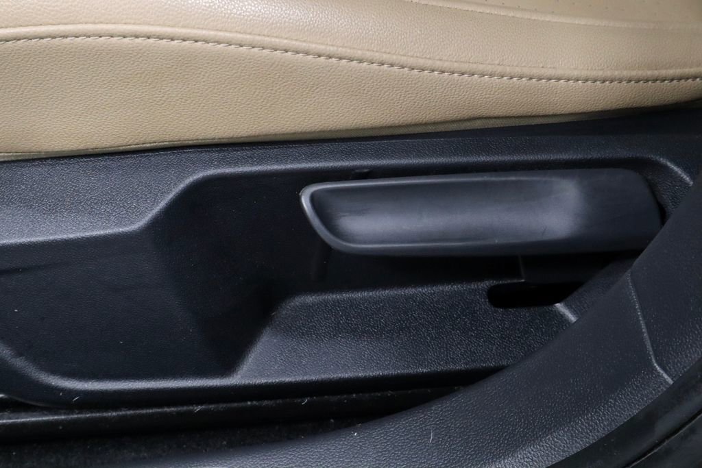 Used 2019 Volkswagen Jetta SEL FWD image 25