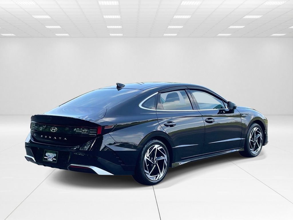 Certified 2024 Hyundai Sonata SEL w/ Convenience Package FWD image 6