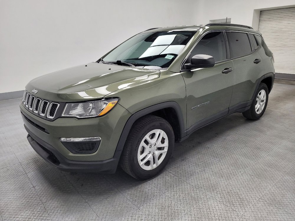 Used 2020 Jeep Compass Sport image 2