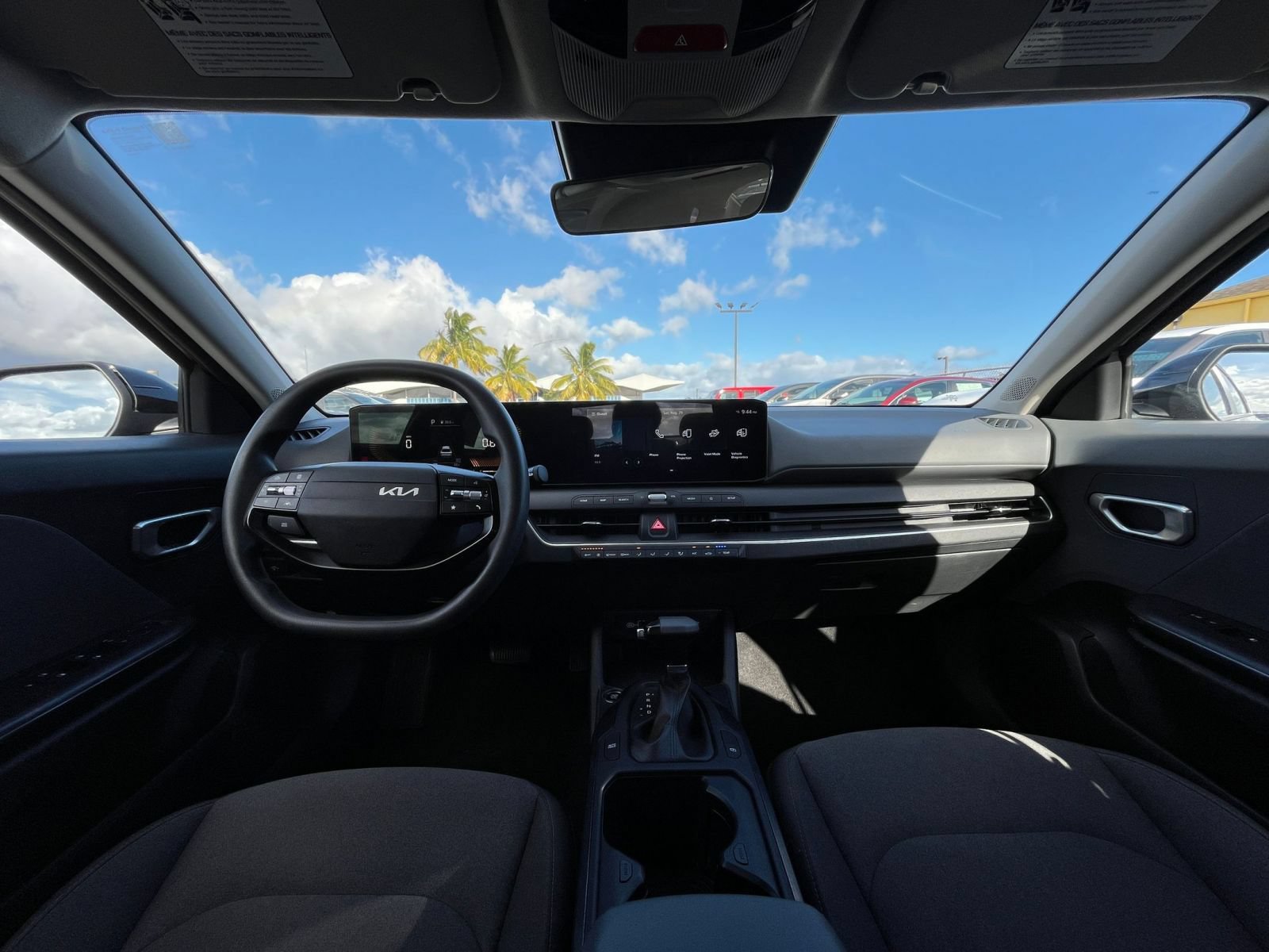 Used 2025 Kia K4 FWD image 45