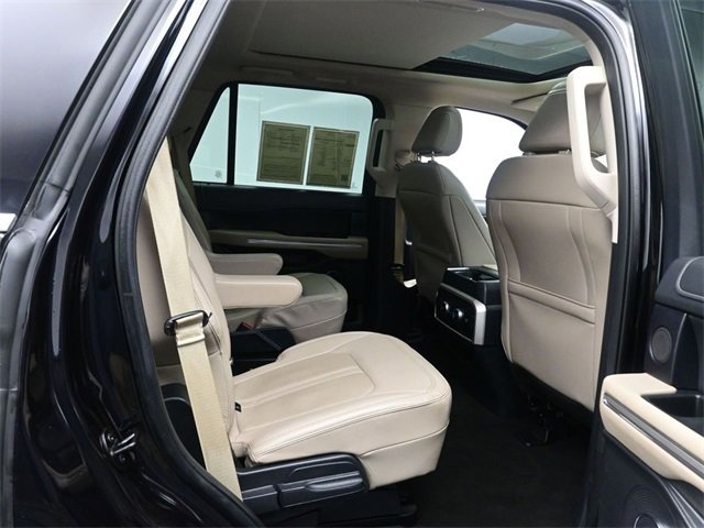 Used 2024 Ford Expedition Limited image 29
