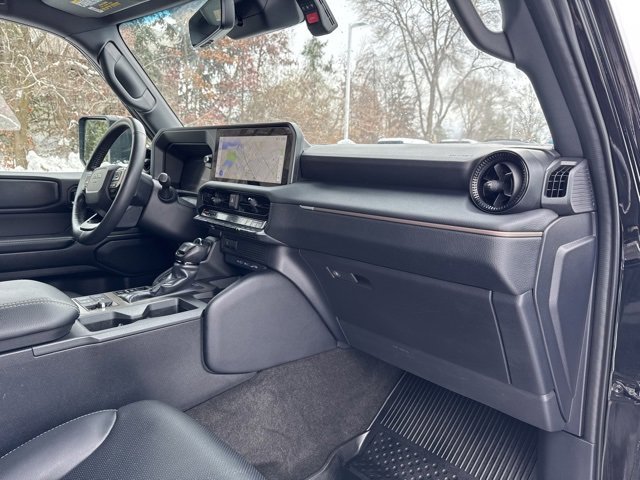 Used 2025 Toyota Land Cruiser image 28