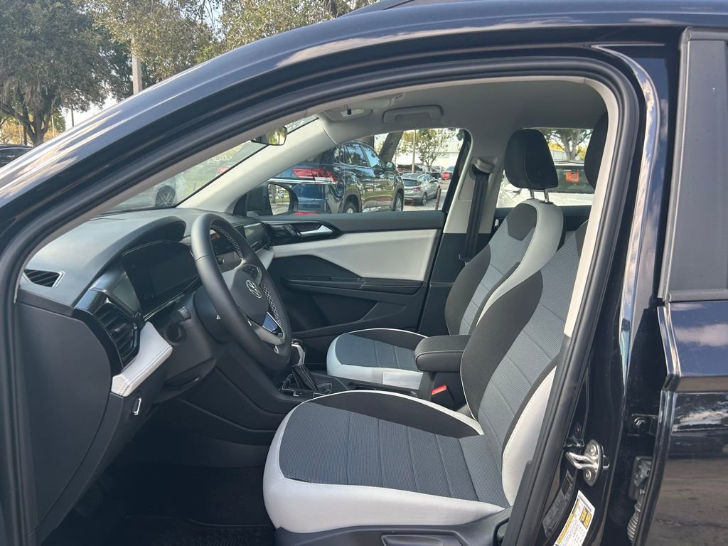 New 2026 Volkswagen Taos S image 9