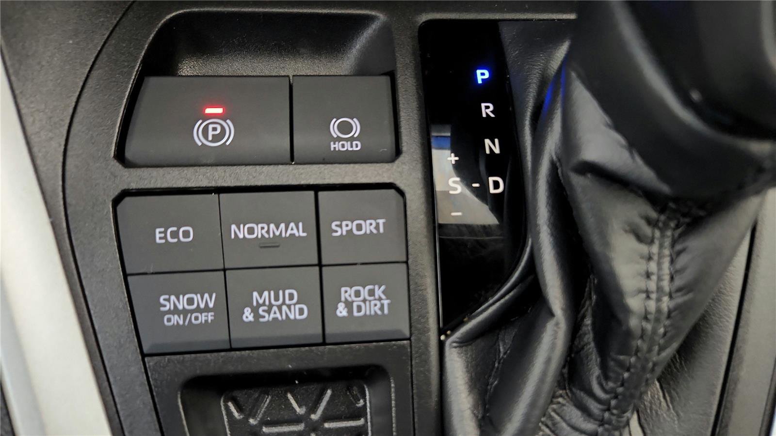 Certified 2023 Toyota RAV4 LE image 45