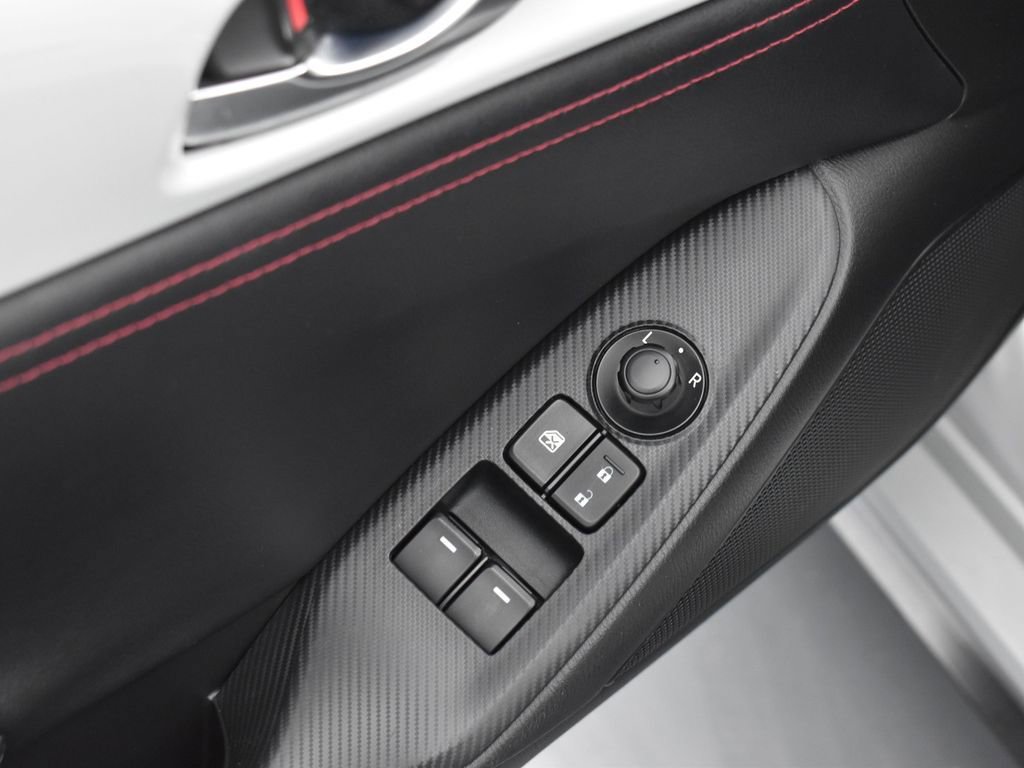 Used 2019 MAZDA MX-5 Miata Club image 10
