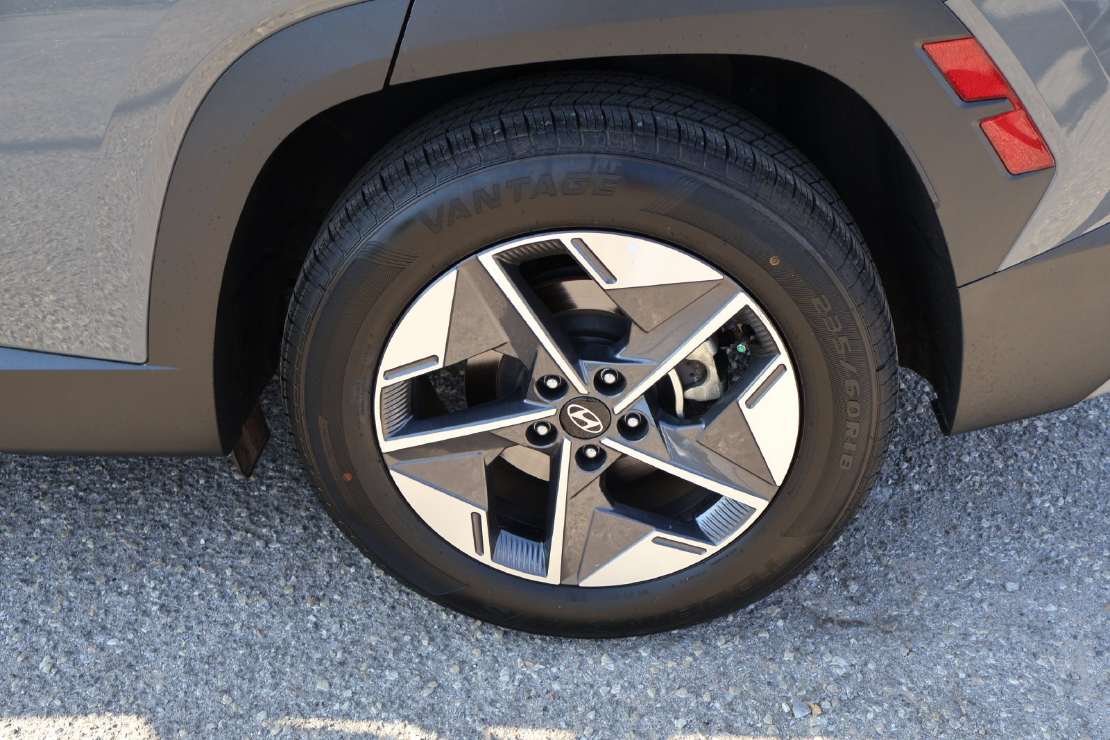 Used 2025 Hyundai Tucson SEL FWD image 9
