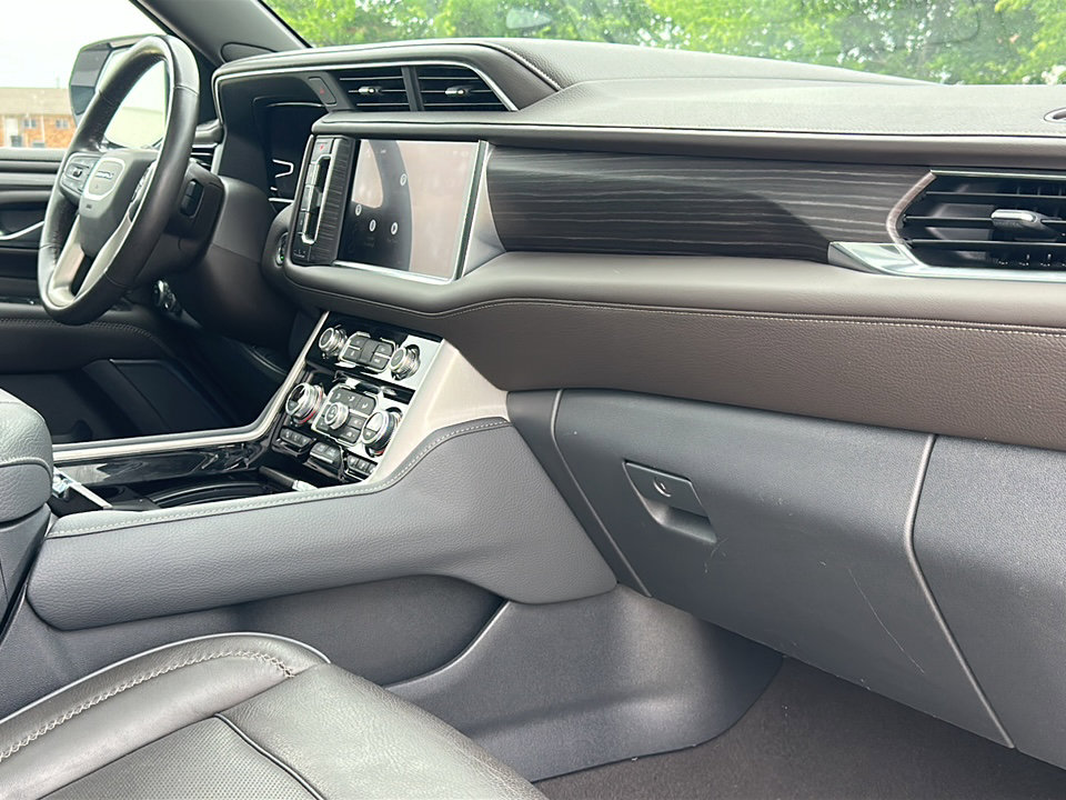 Used 2022 GMC Yukon Denali AWD/4WD image 24