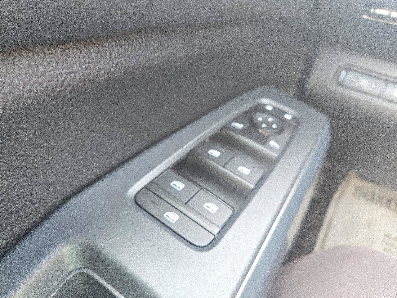 Used 2025 Nissan Pathfinder Rock Creek AWD/4WD image 27