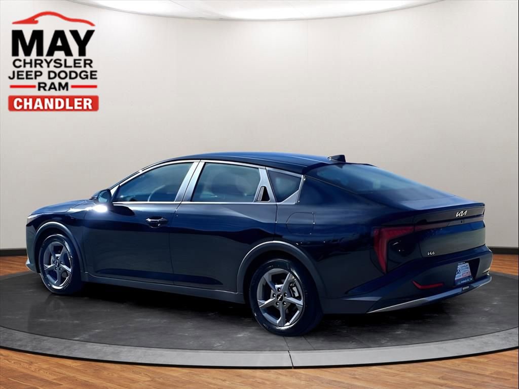 Used 2025 Kia K4 LXS image 3