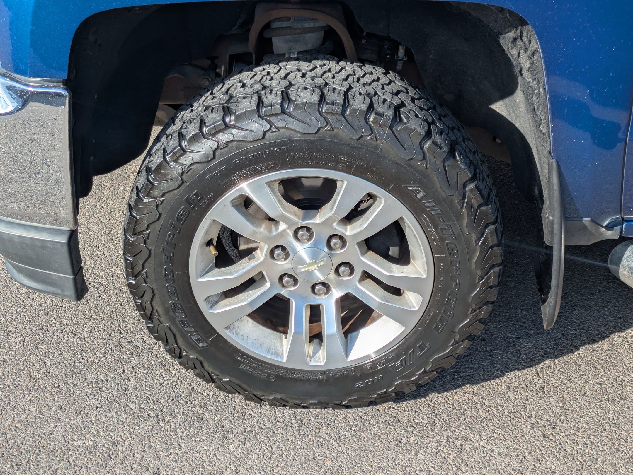 Used 2018 Chevrolet Silverado 1500 LT w/ LT Fleet Convenience Package AWD/4WD image 11