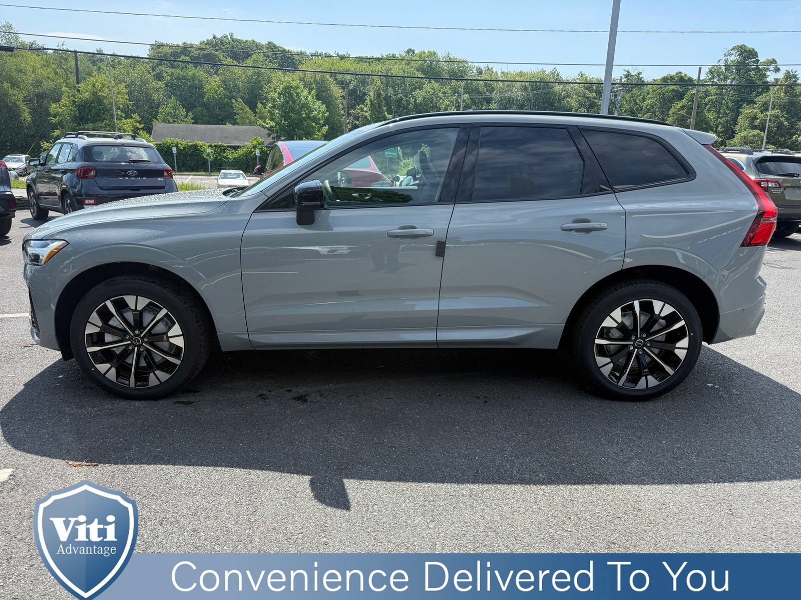 New 2026 Volvo XC60 B5 Plus w/ Protection Package Premier AWD/4WD image 5