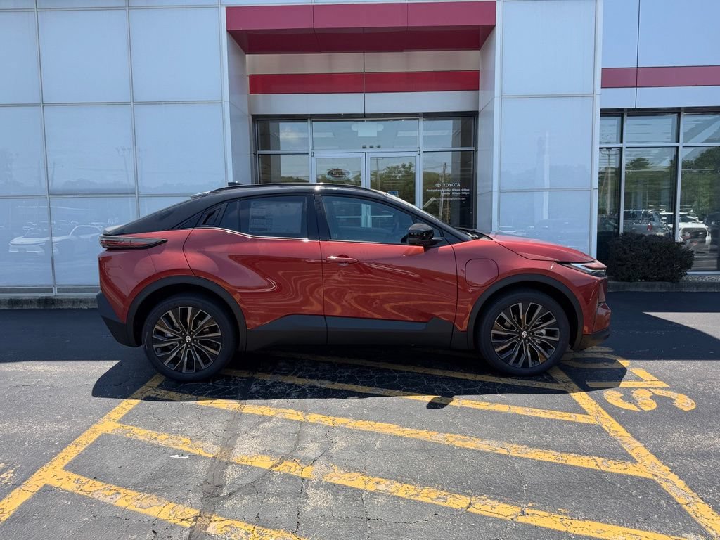 New 2026 Toyota C-HR AWD/4WD image 6