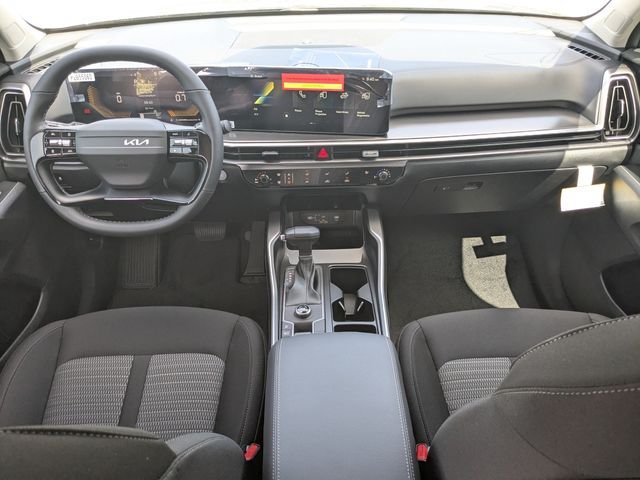 New 2026 Kia Sorento LX FWD image 13