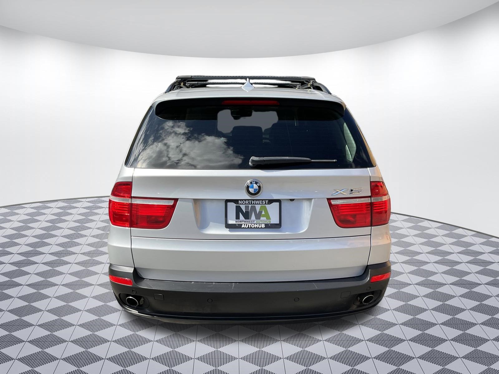 Used 2009 BMW X5 xDrive30i image 4