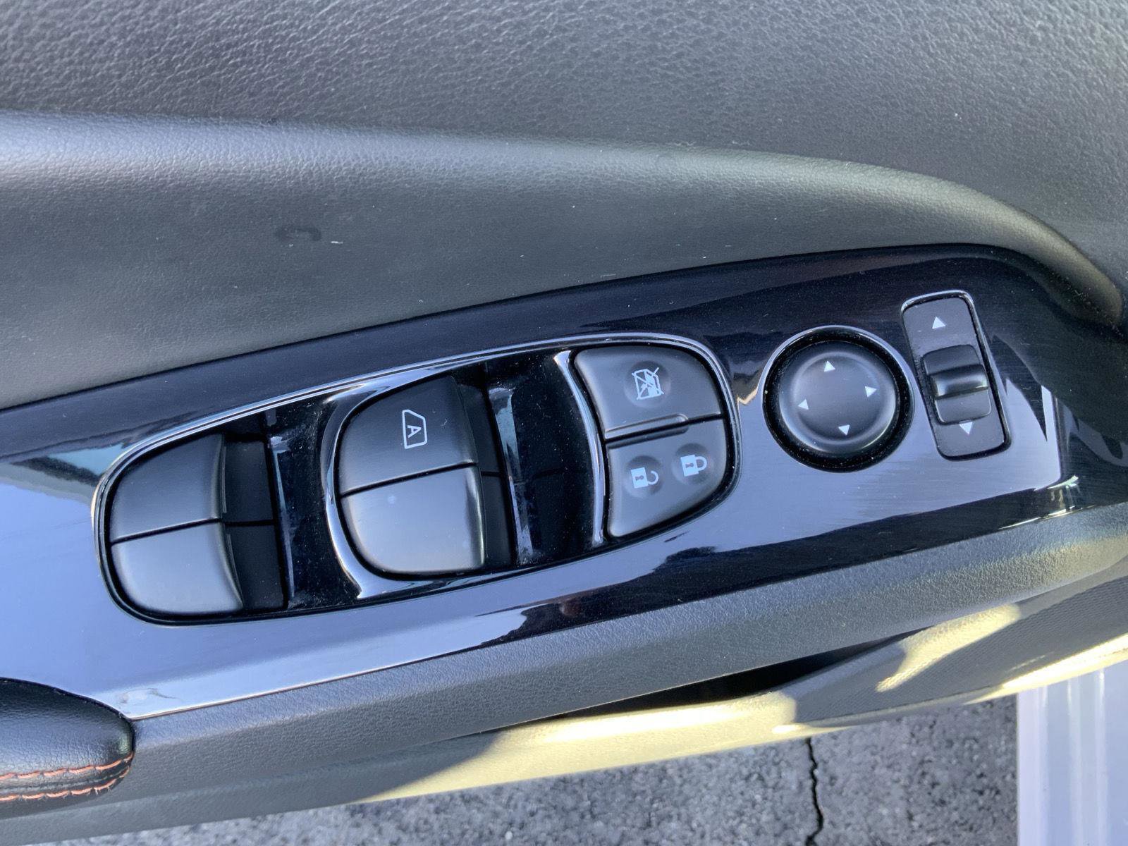 Used 2024 Nissan Altima 2.5 SR image 18