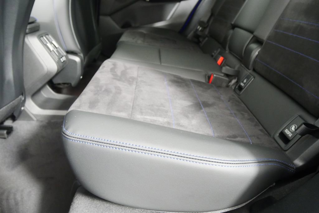 Used 2025 BMW X1 xDrive28i w/ M Sport Package AWD/4WD image 14