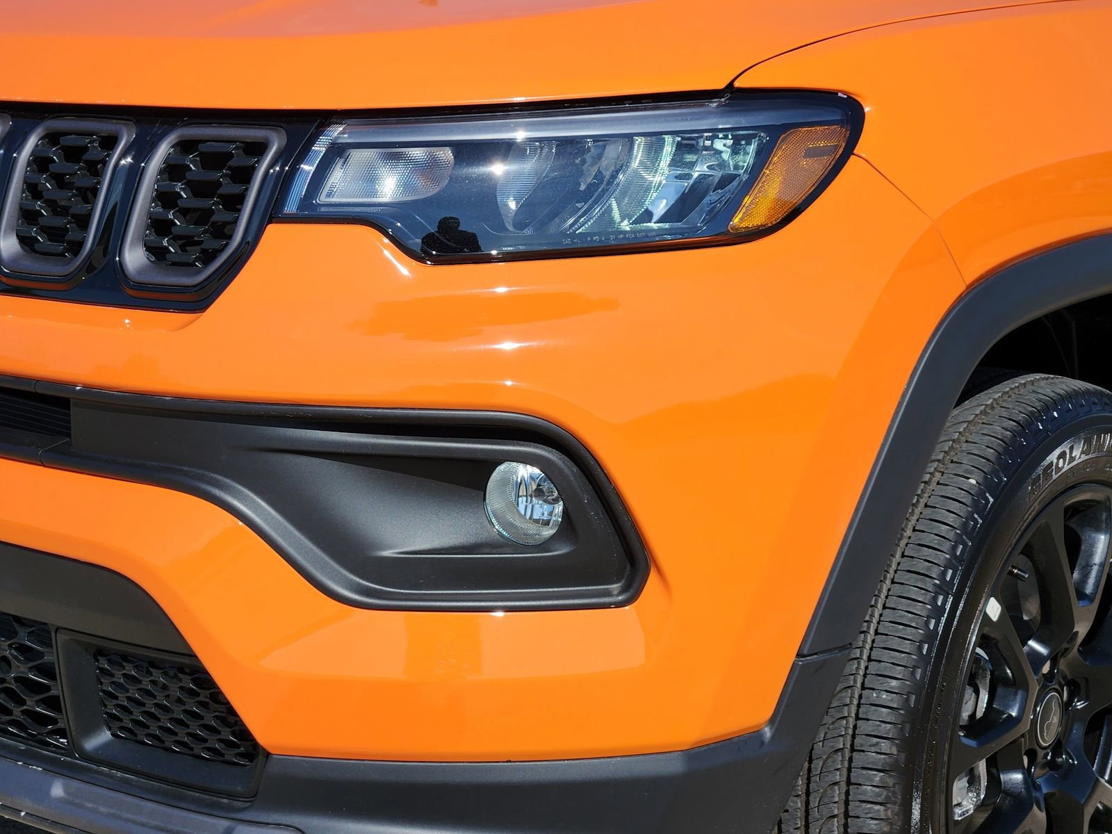 New 2026 Jeep Compass Latitude image 10