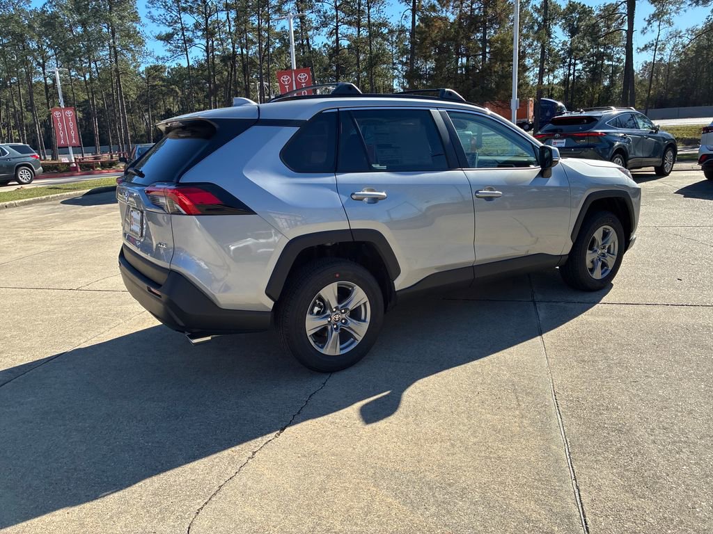 New 2025 Toyota RAV4 XLE image 7