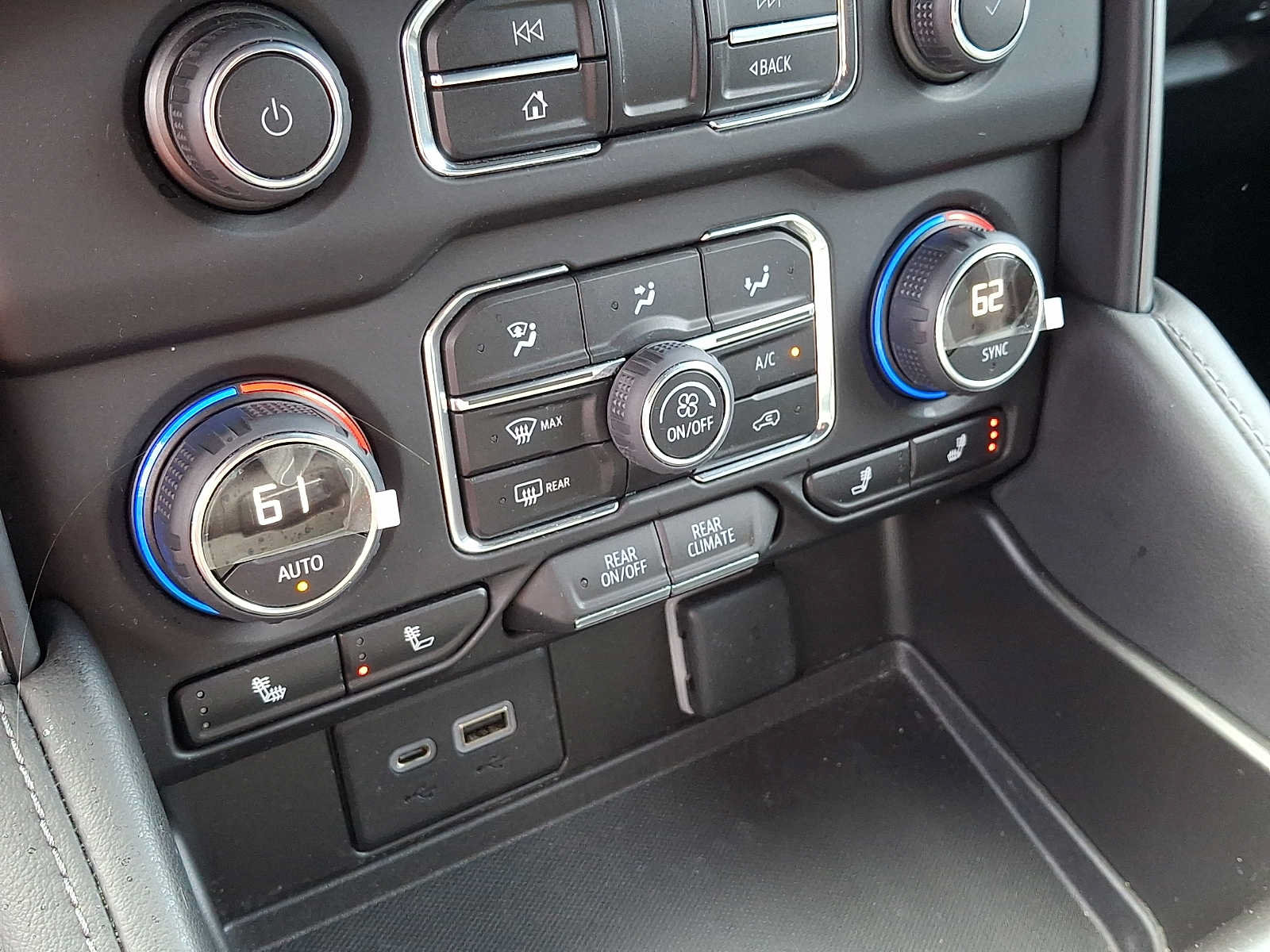Used 2022 Chevrolet Tahoe LT AWD/4WD image 16
