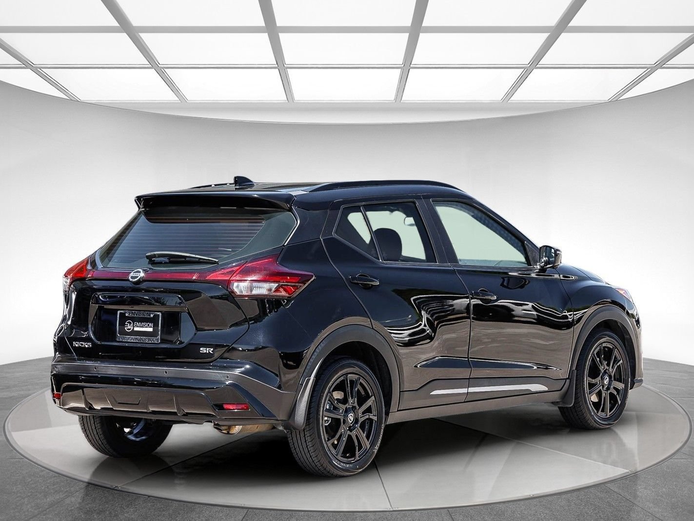 Used 2021 Nissan Kicks SR FWD image 5